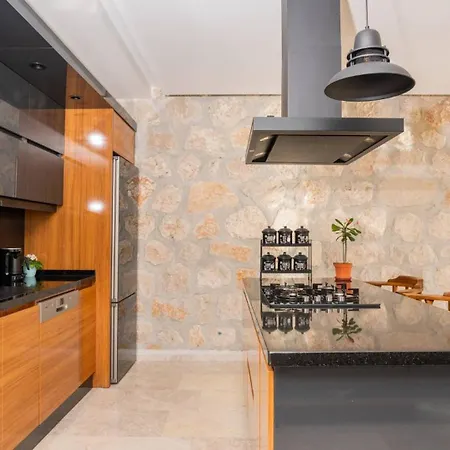 Saribelen Village 3 Bedroom 别墅 *