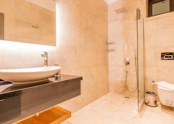 Saribelen Village 3 Bedroom 别墅 *