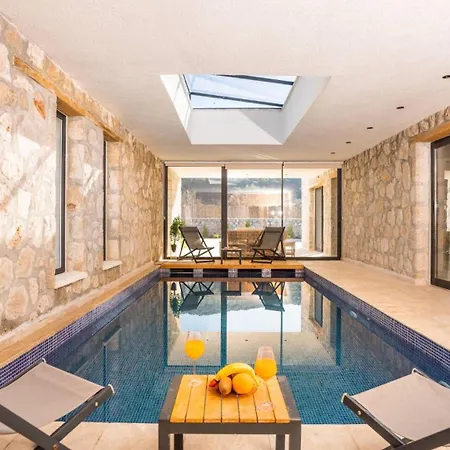 Villa Saribelen Village 3 Bedroom *